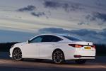 Lexus ES300h F-Sport 2019 года (UK)